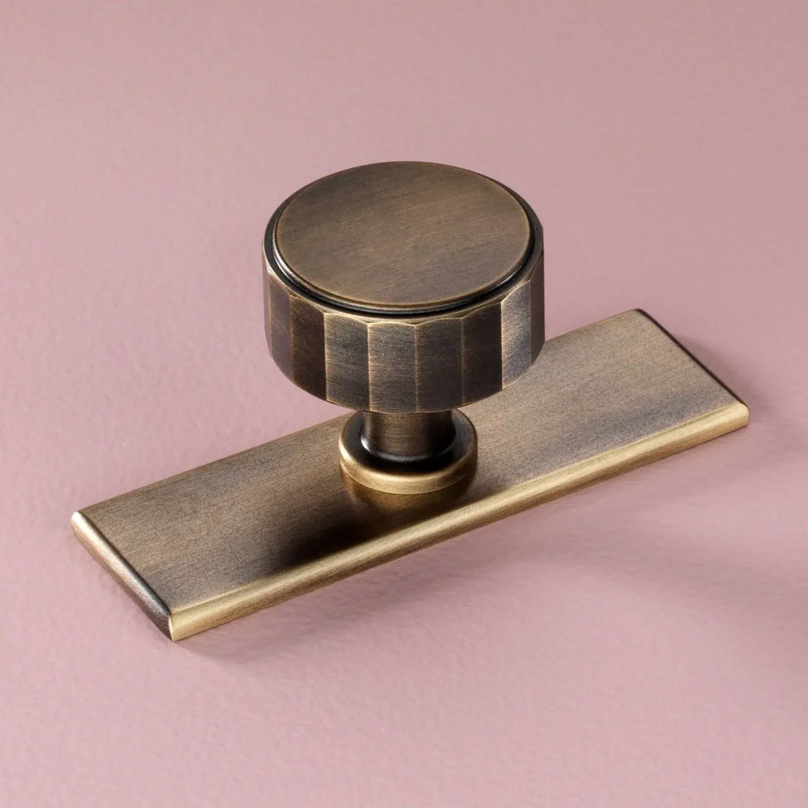 Backplates knob