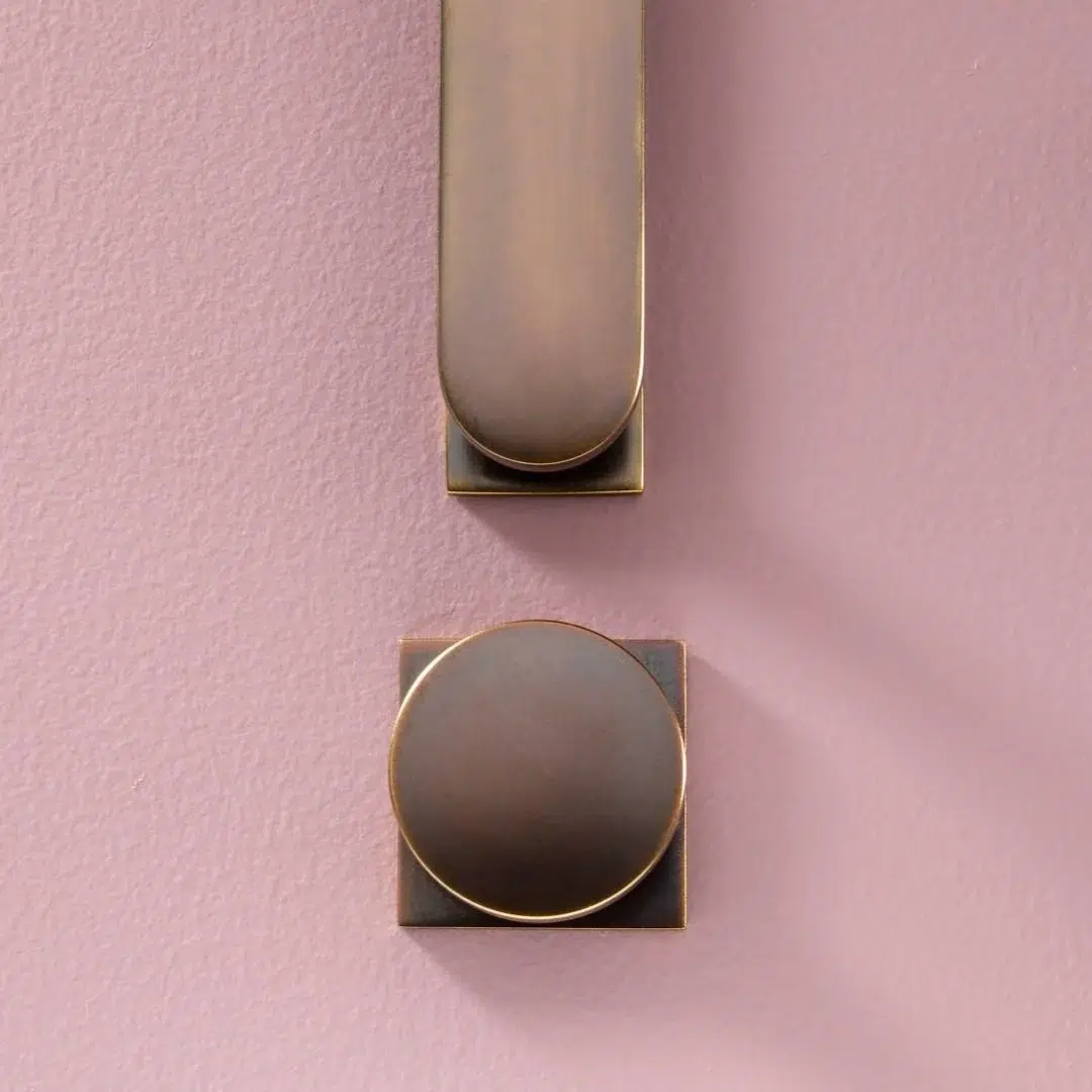 Cambridge knob and handle