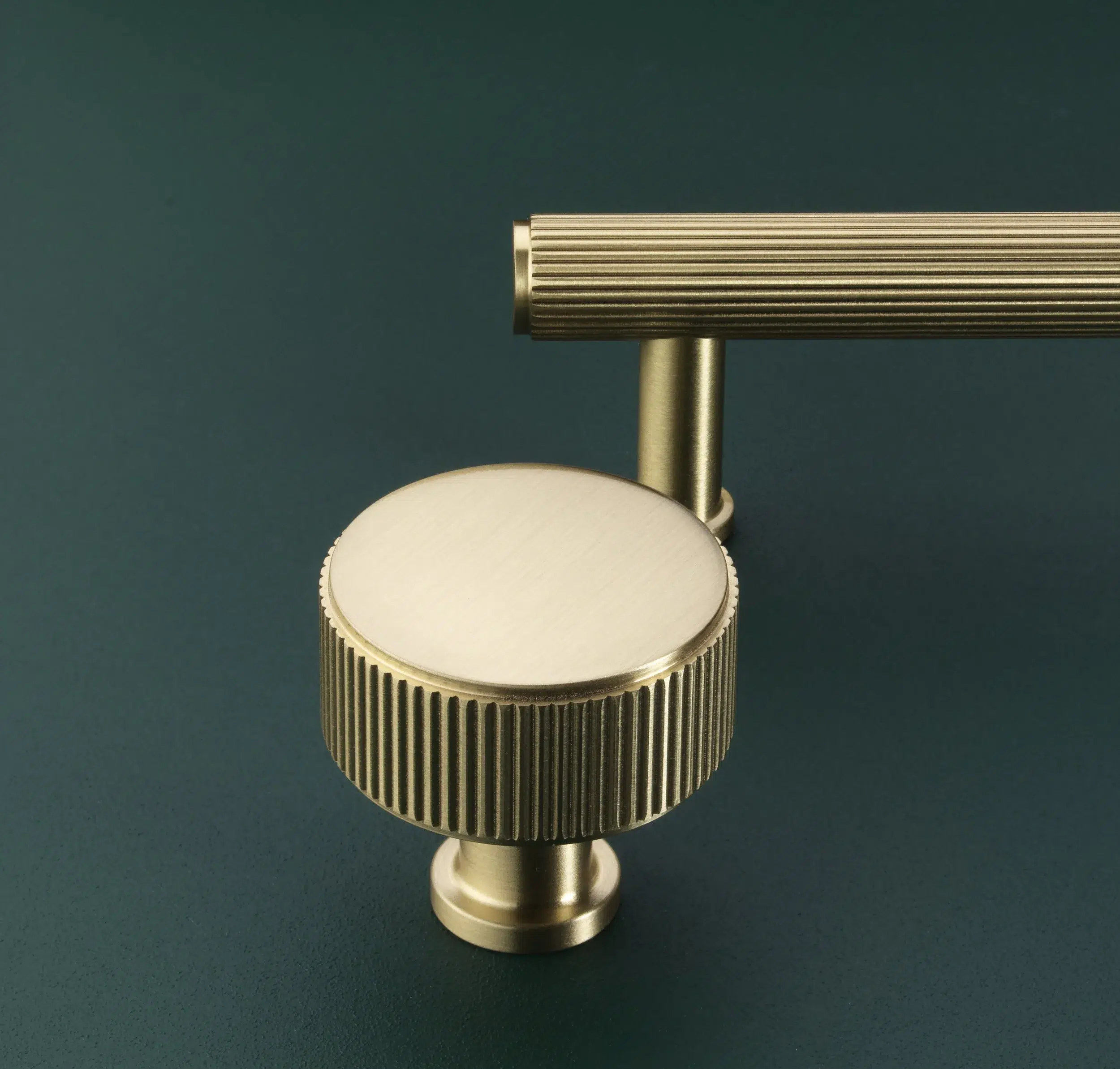 Stirling handle and knob