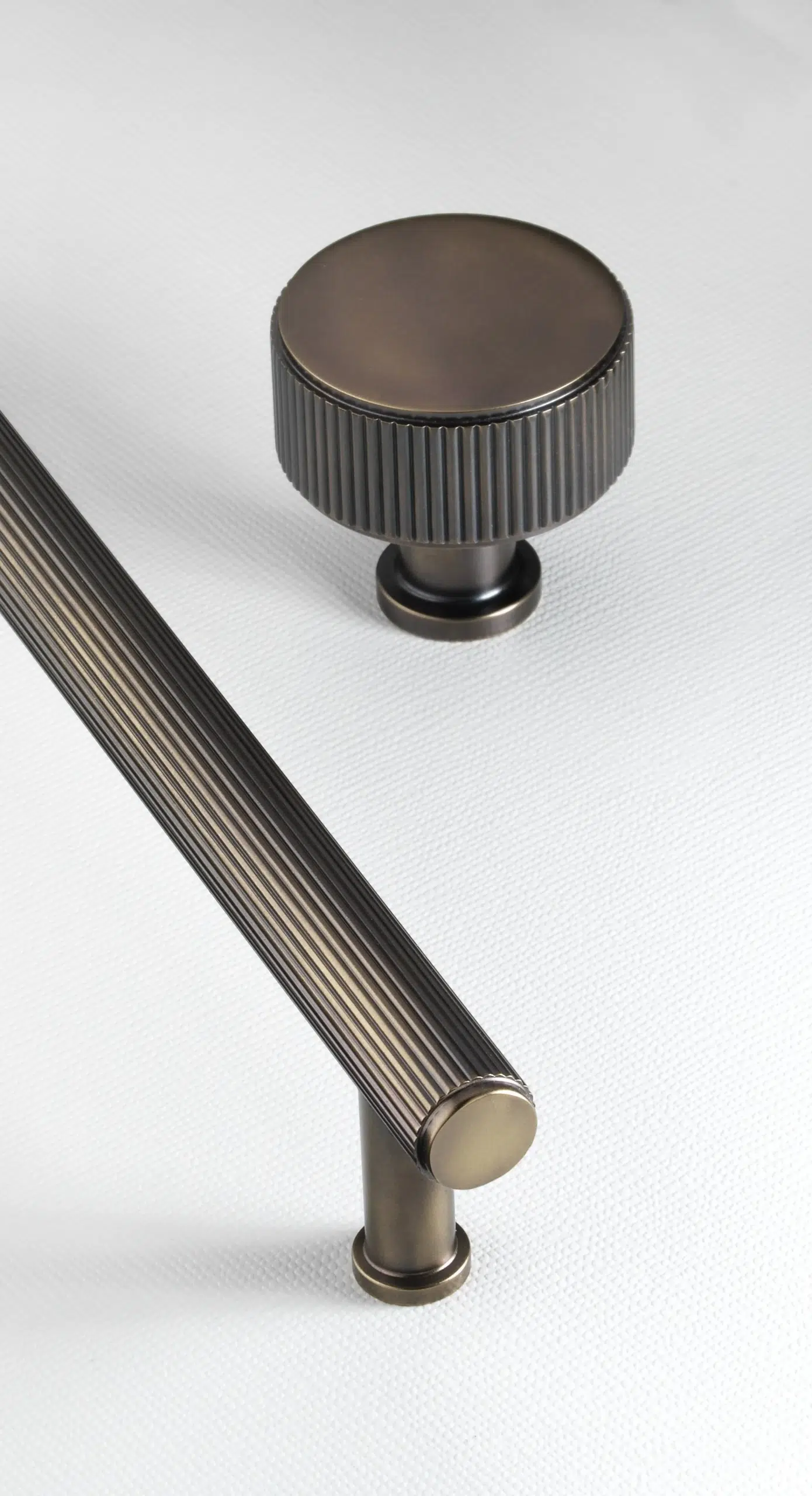 Stirling handle and knob